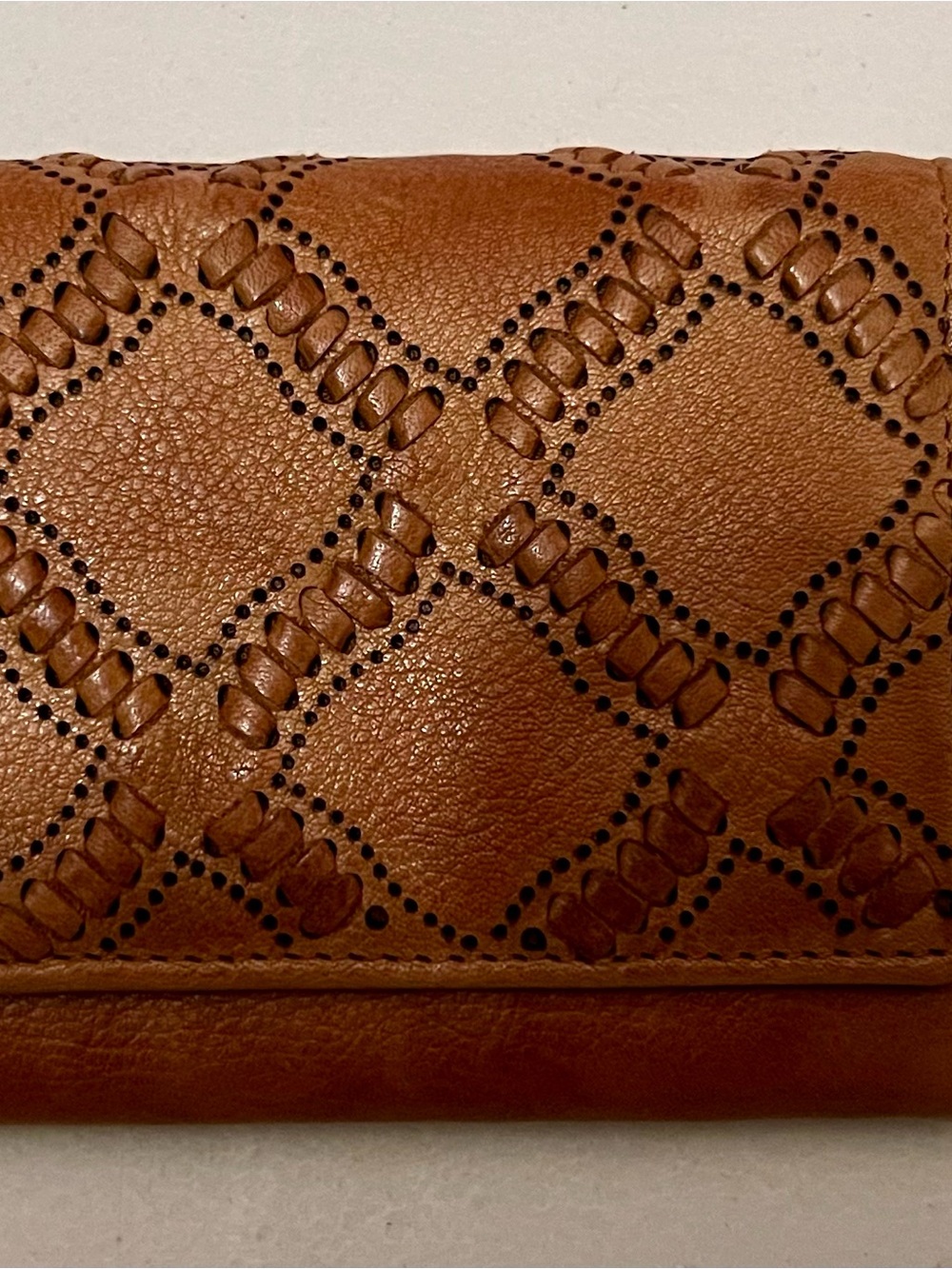 Vilenca Holland Woven Diamond Leather Wallet - Tan